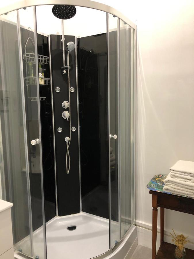 Villa Camelia Quartier Thermal Grand Studio Au Calme Vichy Exterior foto